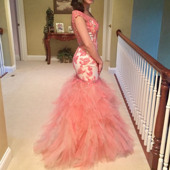 Mori Lee Mermaid Prom Dress, Size 2, Backless - Picture 6 of 8